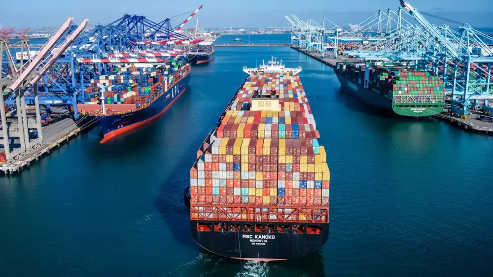 port 300 los angeles