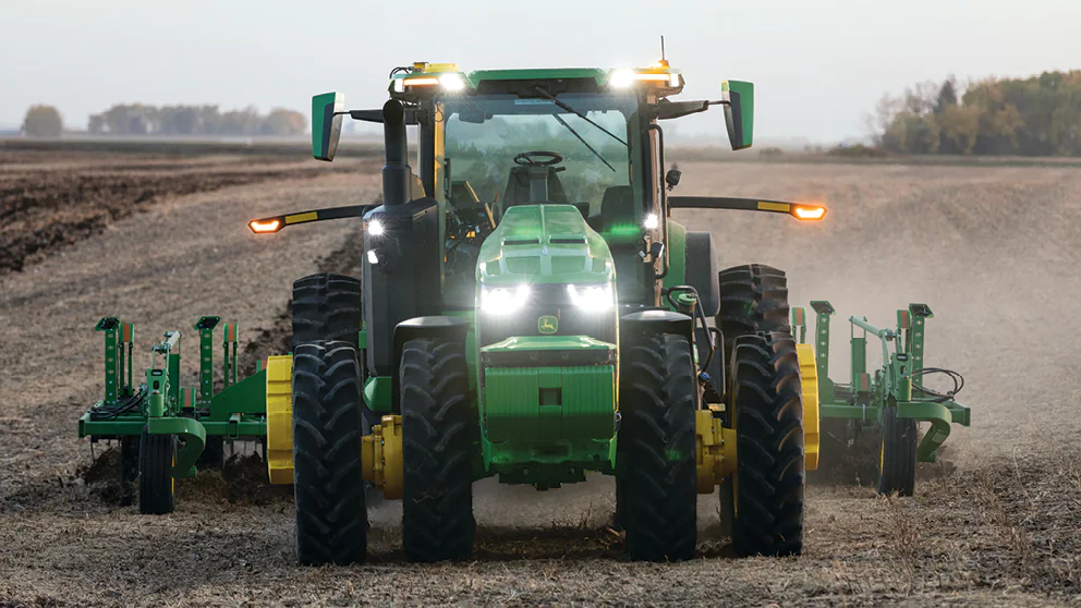 At CES 2022 John Deere revealed a fully autonomous tractor
