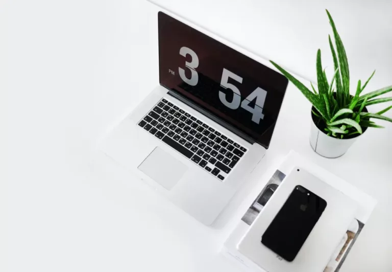 How do I create a keyboard shortcut to start a Mac screensaver