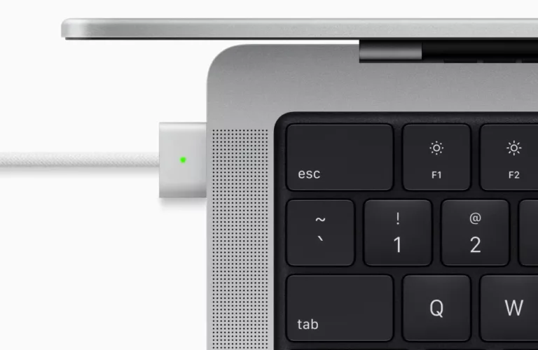 light on a MacBook charger