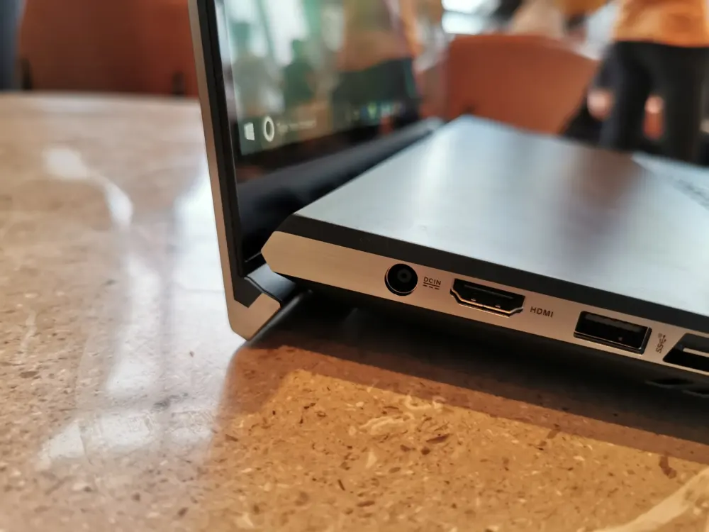 Asus ZenBook Pro 15 _ 1