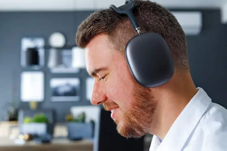 Spatial Audio iPhone