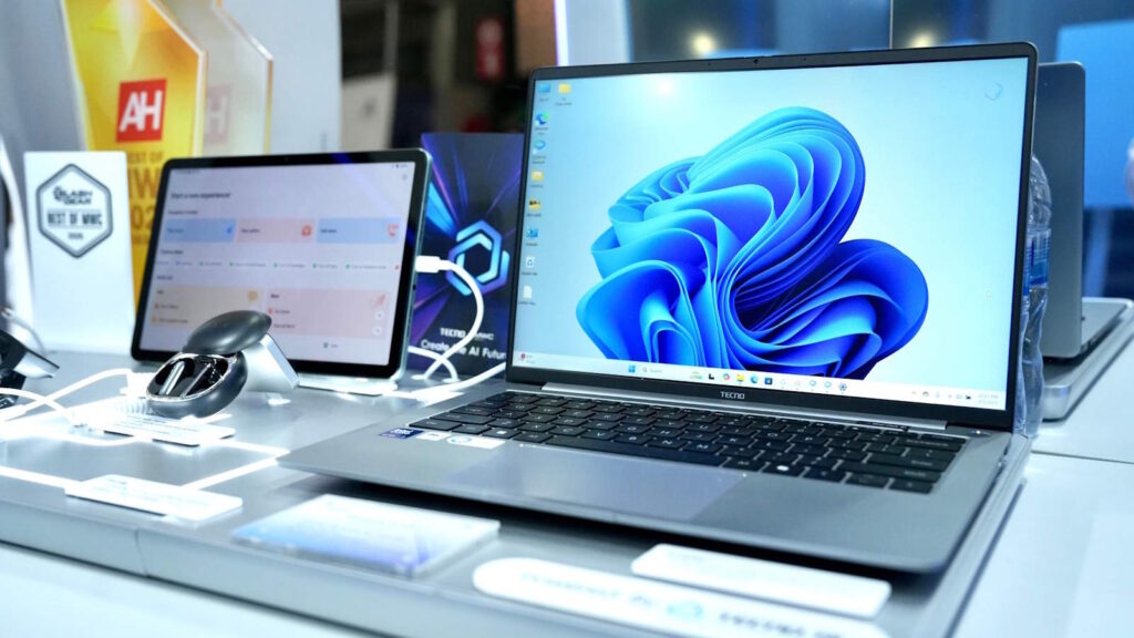 Tecno stand at MWC 2025
