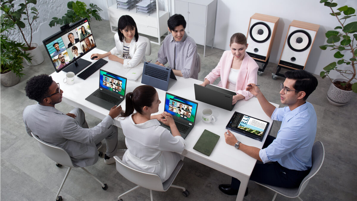 Acer business growth shown by team using Acer TravelMate P6 14 laptops