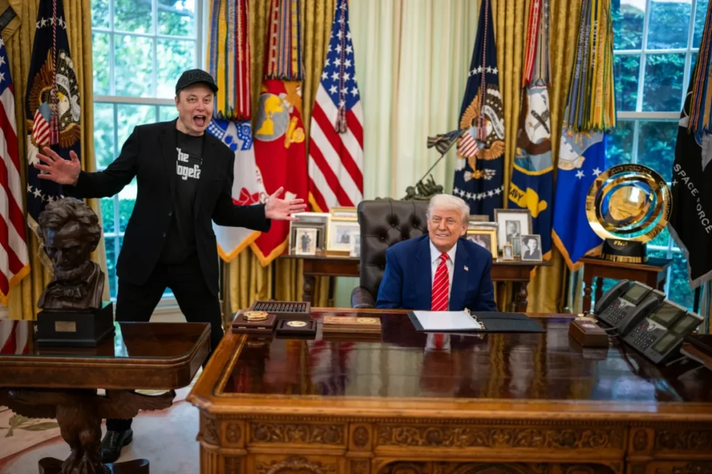 Elon Musk in Oval Office with Donald Trump