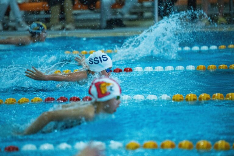 7 Innovative Technologies Swim Coaches Are Using to Take Their Coaching to the Next Level