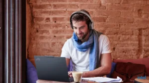 Lenovo ThinkPad X1 Carbon Gen 14 in coffee shop