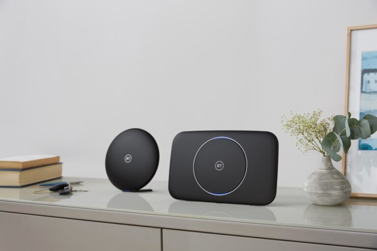 What does the orange light mean on a BT Hub?