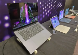 lenovo yoga pro 9n side view