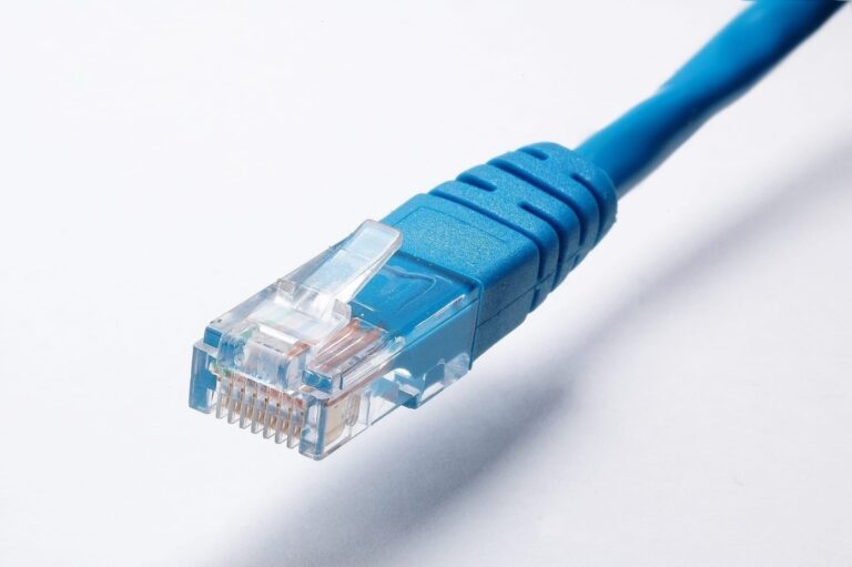 How do you check an Ethernet connection on a Mac?